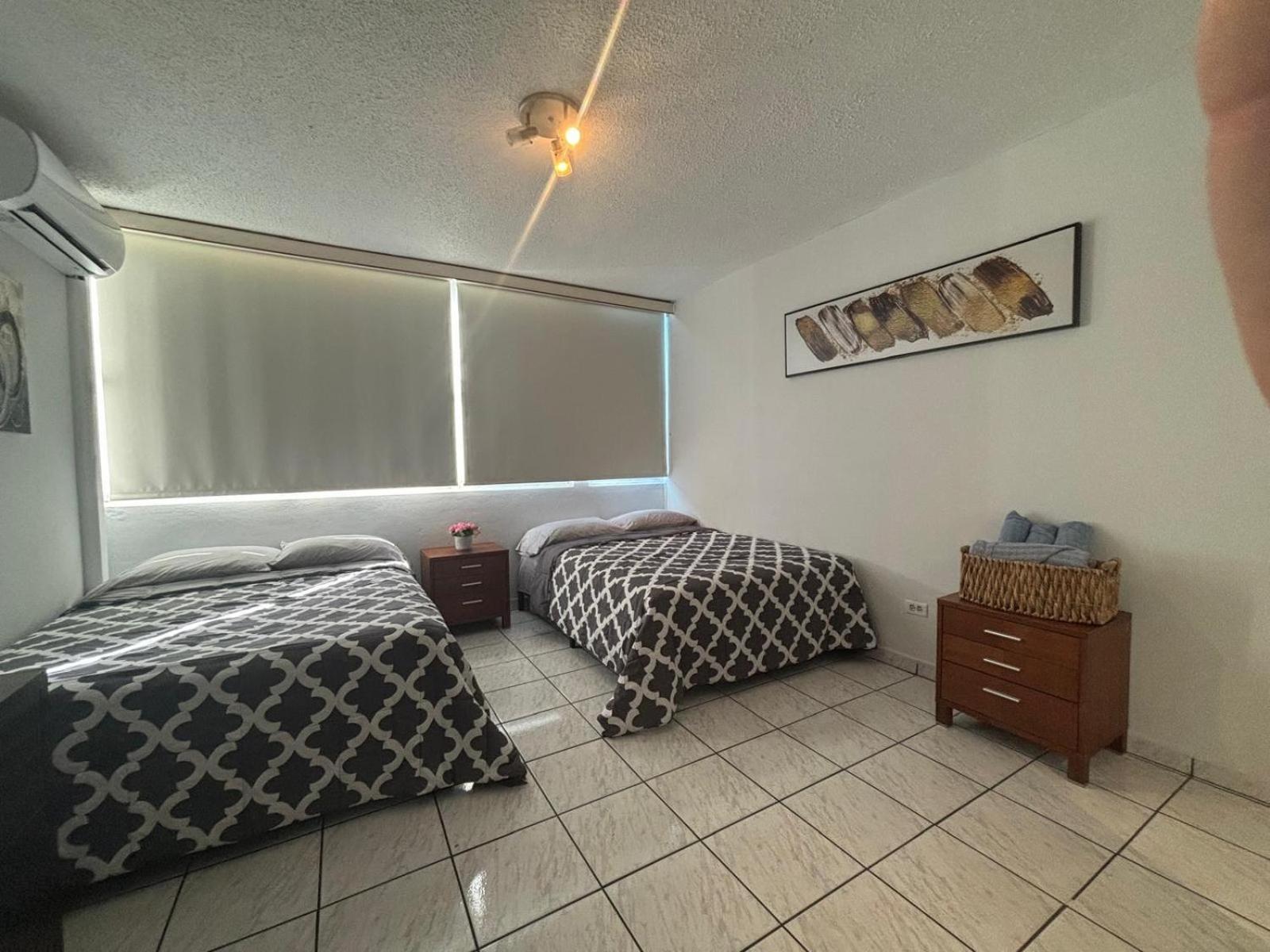 Marbella Apartments San Juan Luaran gambar